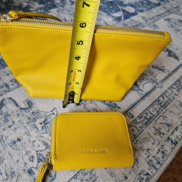 Love and Lore Yellow 🌻 Wrislet and Coin Purse Wallet - Picture 6 of 6